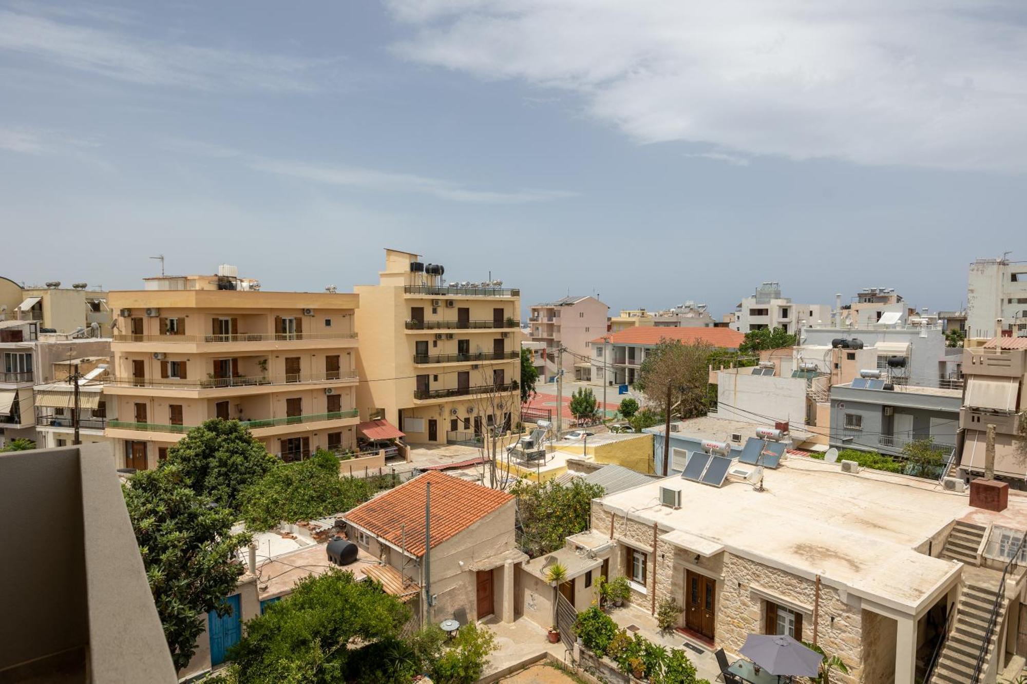 Nisos Apartments, Chania Center Экстерьер фото